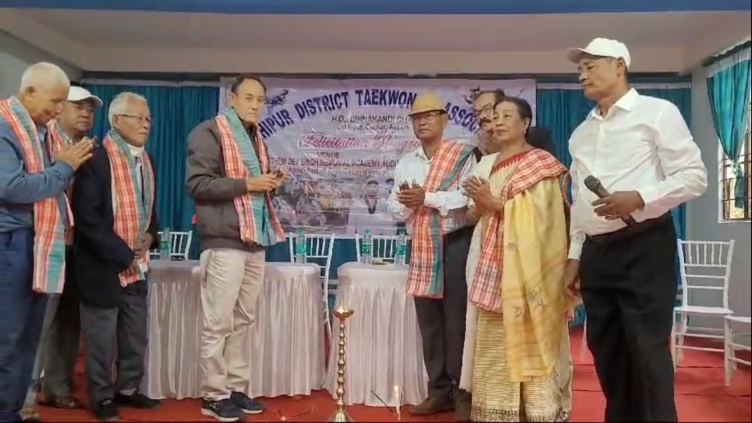 Medal fanglakkhraba Lakhipur District Taekwon-Do Association gi Sannaroising bu taramna okkhre